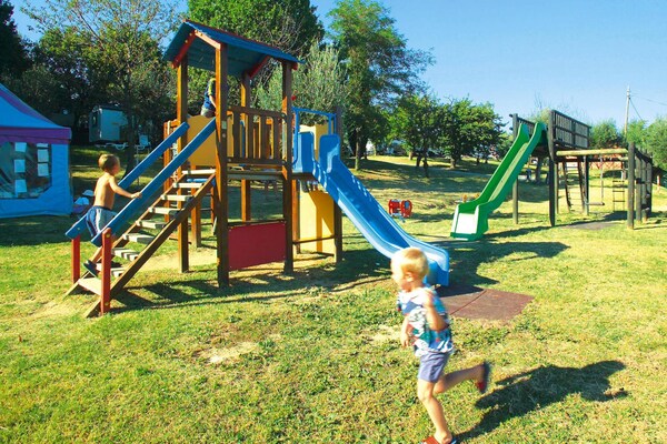 Foto van Stacaravan in Moniga del Garda-voorheen TUI Ferienhaus - GardenSummer