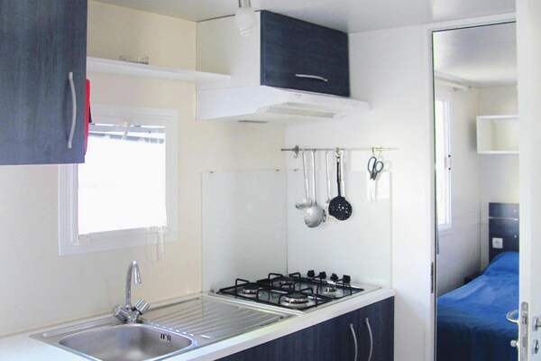 Foto van Stacaravan op camping Toscolano in Toscolano Maderno - Kitchen