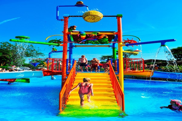 Foto van Appartement op het vakantiepark Bella Italia in Peschiera - Pool