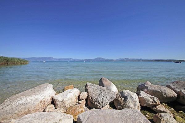 Foto van Caravanpark San Benedetto in Peschiera - Vakantiehuis in Peschiera - WaterView