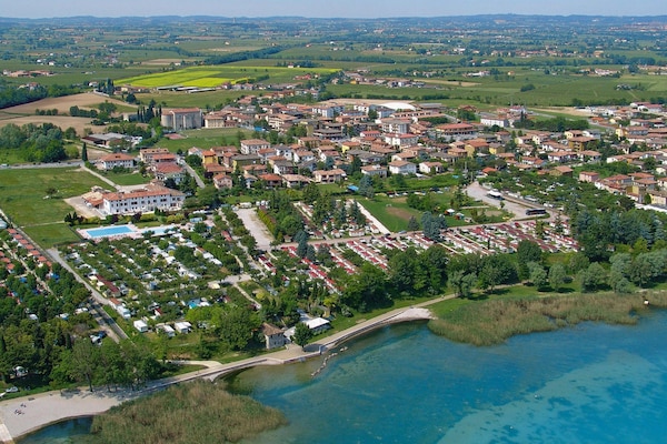 Foto van Caravanpark San Benedetto in Peschiera - Vakantiehuis in Peschiera - WaterView