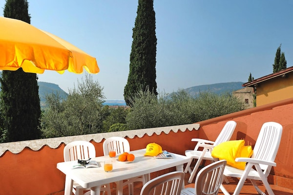 Foto van Appartementen Poiano in Garda met zwembad - Vakantiehuis in Garda - terrace
