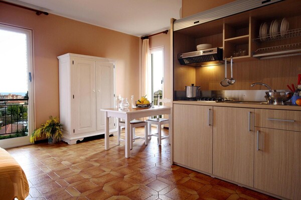 Foto van Appartement in San Bartolomeo Al Mare - Vakantiehuis in San Bartolomeo al Mare - Kitchen