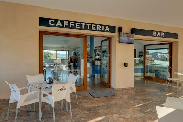 Foto van Appartement in Badesi met zwembad - Vakantiehuis in Badesi - Wellness