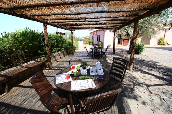 Foto van Boerderij in Montalto bij het strand - Vakantiehuis in Montalto di Castro - TerraceBalcony