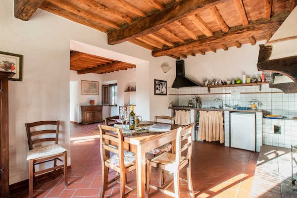 Foto van Wijnproeverijen, heuvels en Toscaanse huizen - Vakantiehuis in San Casciano in Val di Pesa - Kitchen
