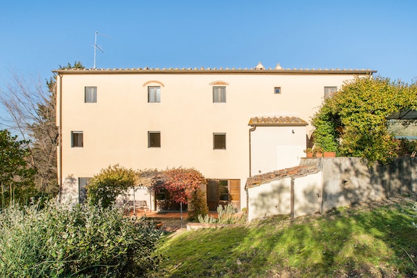 Foto van Cottage in Toscane met zwembad en barbecue - Vakantiehuis in San Casciano in Val di Pesa - ExteriorSummer