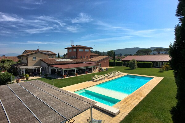Foto van Toscaans verblijf met jacuzzi - Vakantiehuis in Braccagni - PoolOfHouse