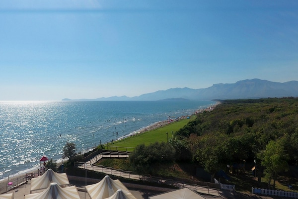 Foto van Zonnig chalet in Baia Domizia - Vakantiehuis in Baia Domizia (CE) - AreaSummer1KM