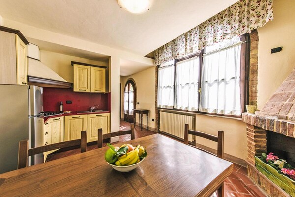 Foto van Landhuis in Toscane met zwembad en tennis - Vakantiehuis in Santo Pietro Belvedere - DiningRoom