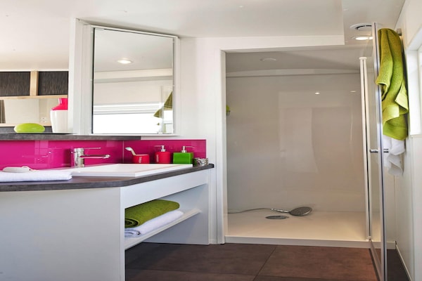 Foto van VIP stacaravan met terras - Vakantiehuis in Vendres-Plage - BathRoom