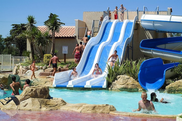 Foto van VIP stacaravan met terras - Vakantiehuis in Vendres-Plage - PoolOfHouse