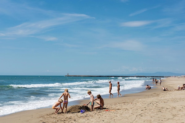 Foto van VIP stacaravan met terras - Vakantiehuis in Vendres-Plage - WaterView
