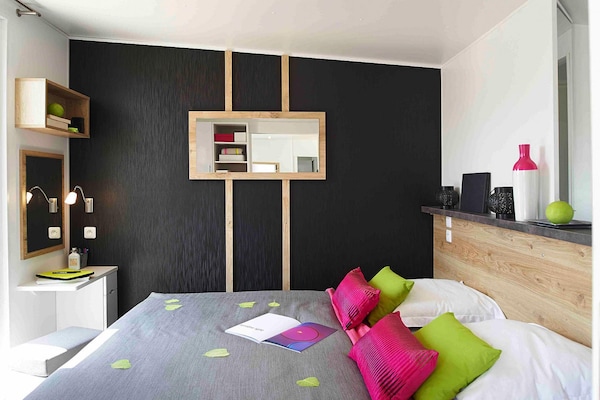 Foto van VIP stacaravan met terras - Vakantiehuis in Vendres-Plage - BedRoom