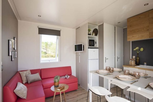 Foto van Mobilhome in Bessan met terras - Vakantiehuis in Bessan - LivingRoom