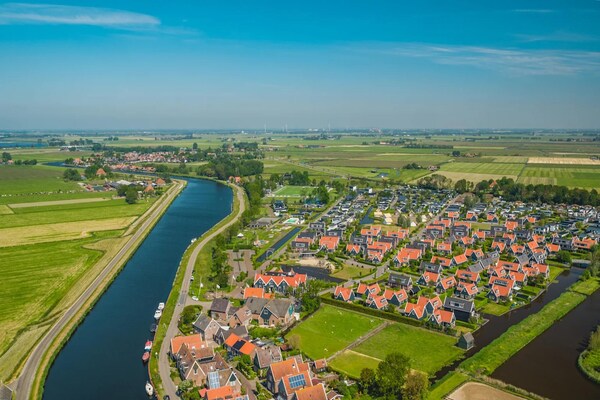 Foto van Modern chalet met 2 badkamers - Vakantiehuis in West-Graftdijk - AreaSummer20KM