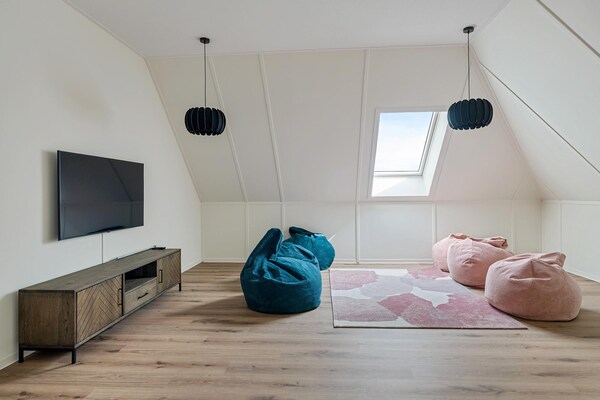 Foto van Villa aan het IJsselmeer met eigen steiger - Vakantiehuis in PS Opperdoes - BathRoom