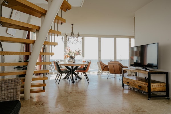 Foto van Appartement in Egmond met Uitzicht op Zee - Vakantiehuis in Egmond aan zee - DiningRoom