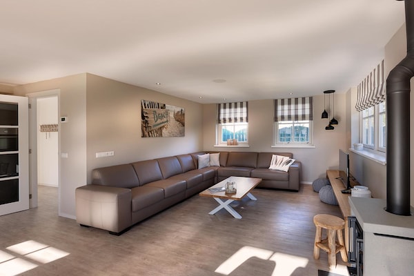 Foto van Vakantiehuis bij Nederlandse kust & park - Vakantiehuis in Noordwijk - LivingRoom