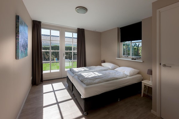 Foto van Vakantiehuis bij Nederlandse kust & park - Vakantiehuis in Noordwijk - BedRoom