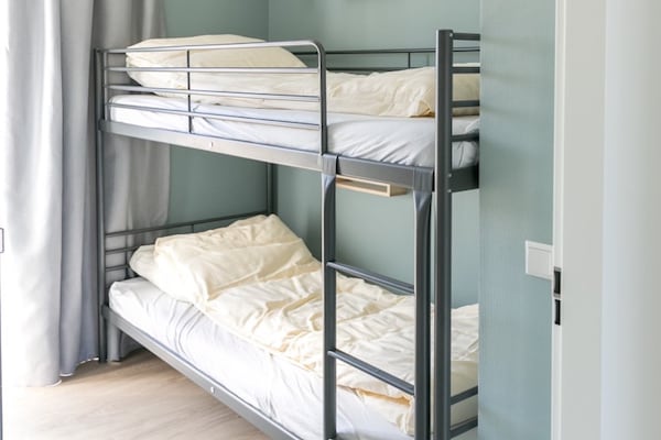 Foto van Bungalow in Nederland met Tuinterras - Vakantiehuis in 's-Gravenzande - BedRoom