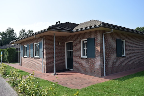 Foto van Charmante tuinvakantie - Vakantiehuis in Voorthuizen - ExteriorSummer