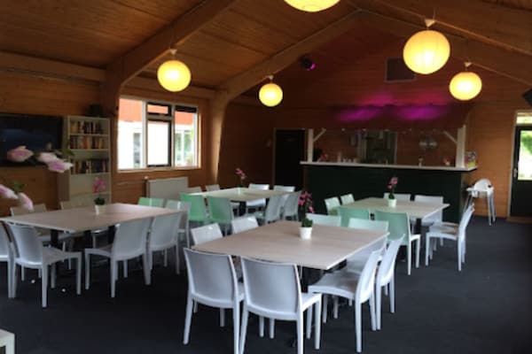 Foto van Glamping Tent in Nederland met BBQ - Vakantiehuis in Zeewolde - Facilities