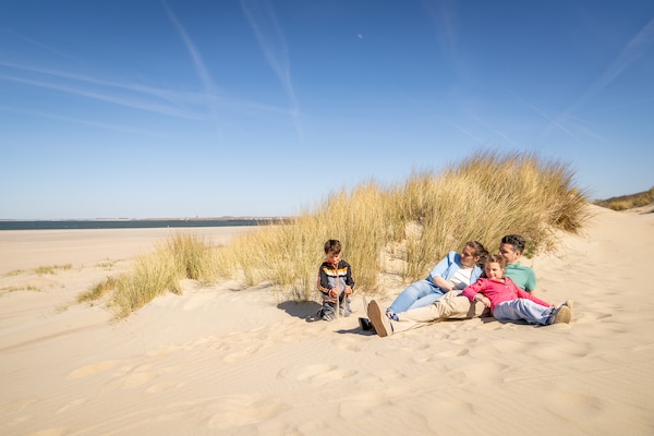 Foto van Bungalow aan het strand vlakbij het strand - Vakantiehuis in Renesse - ParkFacilities