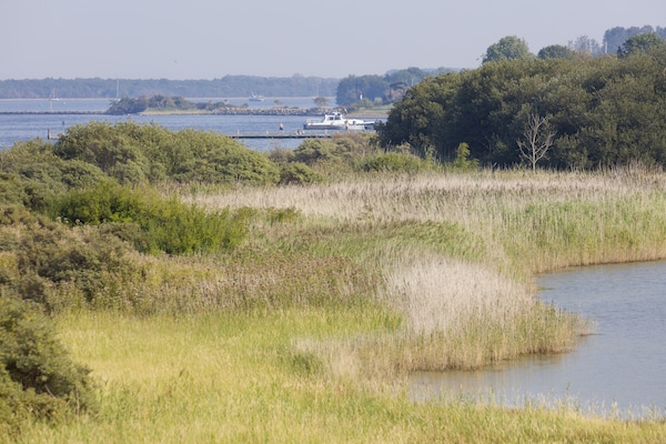 Foto van Villa aan het Veerse Meer met Uitzicht - Vakantiehuis in Arnemuiden - AreaSummer5KM