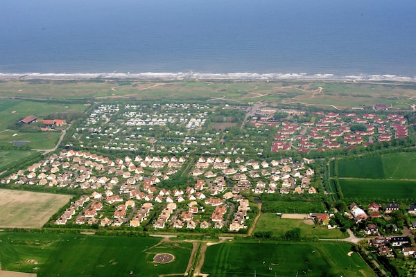 Foto van Chalet bij de kust en zandstranden - Vakantiehuis in Domburg - ExteriorSummer