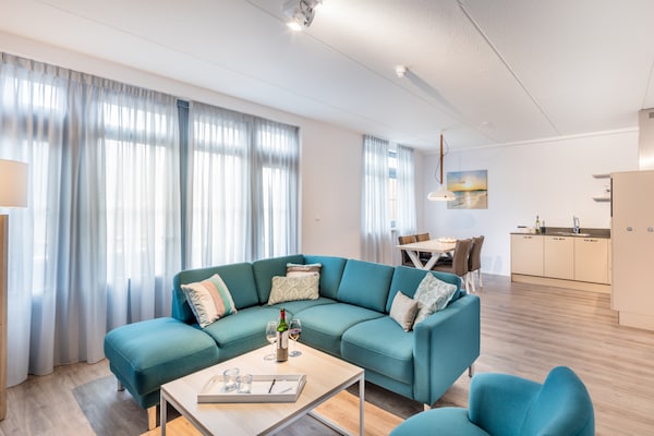 Foto van Stijlvolle Zeeuwse Uitstap - Vakantiehuis in Koudekerke - LivingRoom