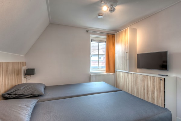 Foto van Villa bij Noordzee met Luxe Interieur - Vakantiehuis in Kamperland - BedRoom