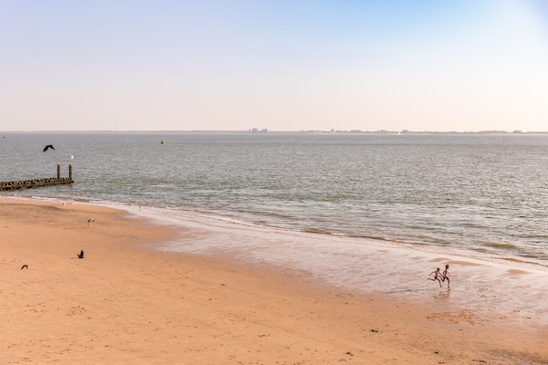 Foto van Lodge in Vlissingen bij Noordzeestrand - Vakantiehuis in Vlissingen - AreaSummer5KM
