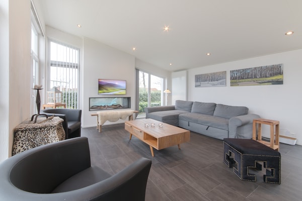 Foto van Modern chalet vlakbij het strand - Vakantiehuis in Wemeldinge - LivingRoom