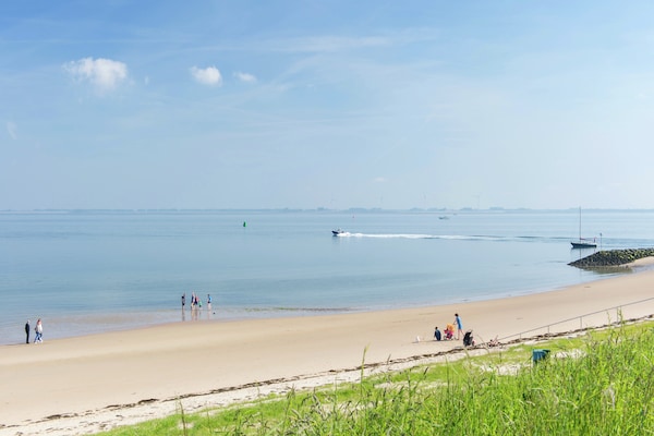 Foto van Modern appartement in Zeeland met uitzicht - Vakantiehuis in Wemeldinge - AreaSummer5KM