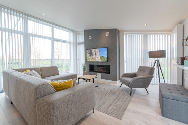 Foto van Modern appartement in Zeeland met uitzicht - Vakantiehuis in Wemeldinge - LivingRoom