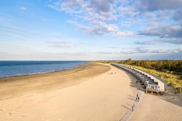Foto van Ontspannende villa bij de duinen - Vakantiehuis in Kamperland - AreaSummer20KM