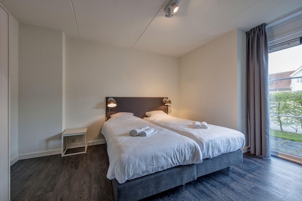 Foto van Ontspannende villa bij de duinen - Vakantiehuis in Kamperland - BedRoom