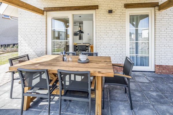 Foto van Villa bij Nieuwvliet Strand met Sauna - Vakantiehuis in Nieuwvliet-Bad - TerraceBalcony
