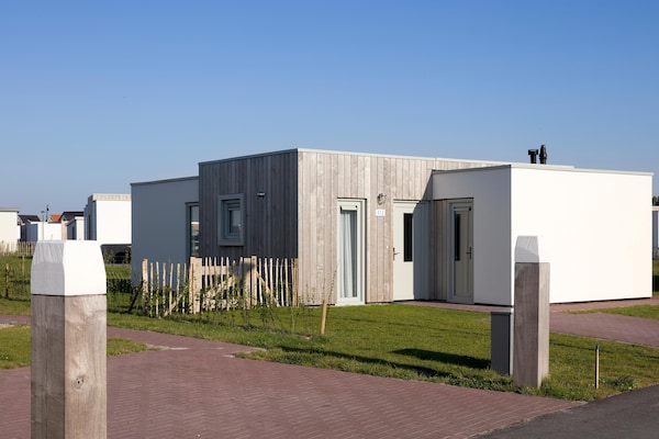 Foto van Villa in Nieuwvliet bij Strandresort - Vakantiehuis in Nieuwvliet-Bad - ExteriorSummer