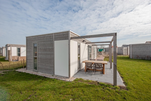 Foto van Hostel in Nieuwvliet bij het Strand - Vakantiehuis in Nieuwvliet-Bad - ExteriorSummer