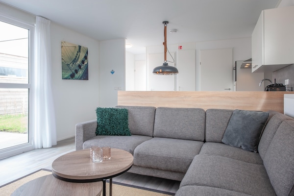 Foto van Lodge in Nieuwvliet Bad bij het Strand - Vakantiehuis in Nieuwvliet-Bad - LivingRoom