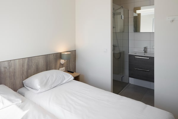 Foto van Bungalow in Nieuwvliet Bad Beach Resort - Vakantiehuis in Nieuwvliet - BedRoom