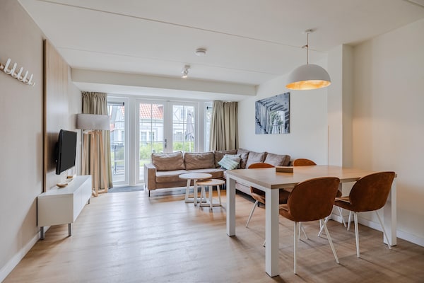 Foto van Villa in Cadzand-Bad bij Noordzeestrand - Vakantiehuis in Cadzand-Bad - DiningRoom