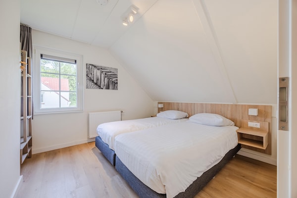 Foto van Villa in Cadzand-Bad bij Noordzeestrand - Vakantiehuis in Cadzand-Bad - BedRoom