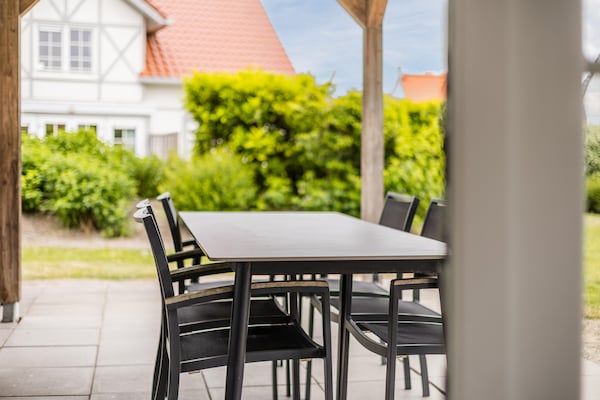Foto van Villa in Cadzand-Bad bij Noordzeestrand - Vakantiehuis in Cadzand-Bad - TerraceBalcony