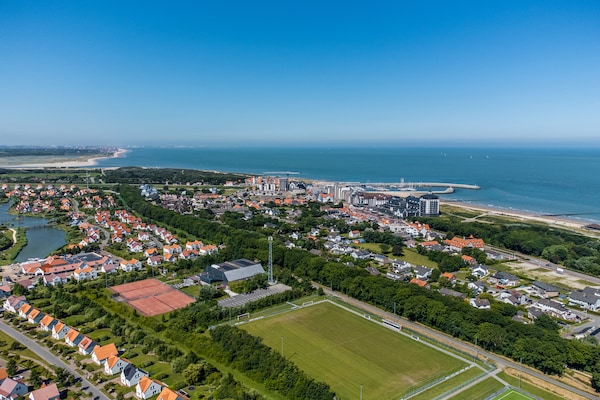 Foto van Luxe duinvilla op een vakantiepark - Vakantiehuis in Cadzand - ParkFacilities