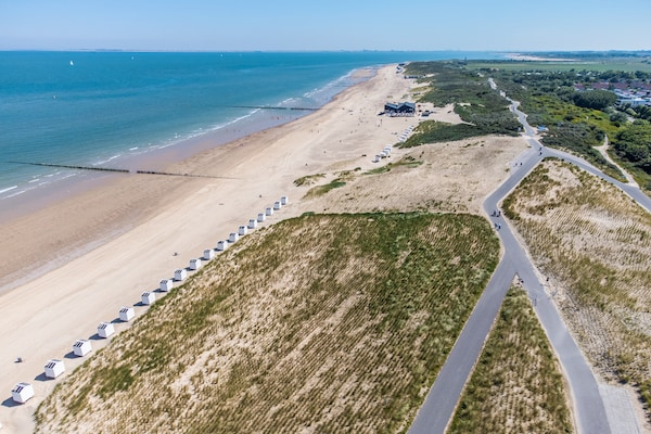 Foto van Luxe duinvilla op een vakantiepark - Vakantiehuis in Cadzand - AreaSummer1KM