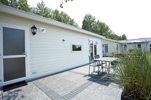 Foto van Gezellig chalet bij strand op 600 m - Vakantiehuis in Breskens - TerraceBalcony