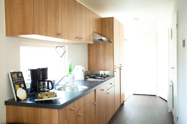 Foto van Gezellig chalet bij strand op 600 m - Vakantiehuis in Breskens - Kitchen